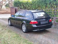 Gebraucht BMW 525 197 PS (144 kW) 2007 Schwarz Kombi