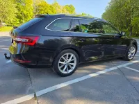 Gebraucht Skoda Superb SportLine 179 PS (131 kW) 2018 Schwarz Kombi