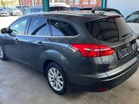 Usata Ford Focus Titanium 125 CV (91 kW) 2016 Grigio Station wagon