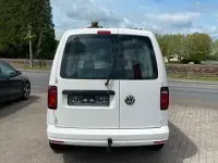 Gebraucht VW Caddy 102 PS (75 kW) 2019 Candyweiß Van / Kleinbus