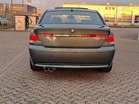 Gebraucht BMW 735 272 PS (200 kW) 2002 Grau Limousine