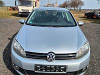 Gebraucht VW Golf VI 105 PS (77 kW) 2012 Silber Kleinwagen