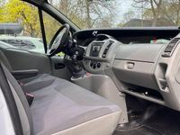 Gebraucht Opel Vivaro 114 PS (83 kW) 2007 Weiß Van / Kleinbus