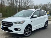 Gebraucht Ford Kuga ST-Line 150 PS (110 kW) 2017 Weiß SUV