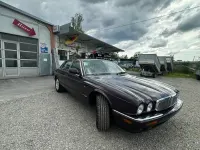 Gebraucht Jaguar XJ8 270 PS (198 kW) 2000 Violet Limousine