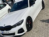 Gebraucht BMW 320 M Sport 190 PS (139 kW) 2022 Weiß Limousine