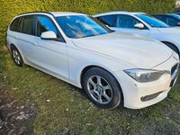 Gebraucht BMW 318 Performance 143 PS (105 kW) 2015 Weiß Kombi