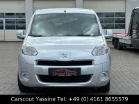 Gebraucht Peugeot TePee Active 92 PS (67 kW) 2013 Grau Kombi