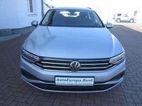 Gebraucht VW Passat 150 PS (110 kW) 2022 Silber Kombi