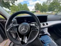 Gebraucht Mercedes E300 194 PS (142 kW) 2022 Schwarz Limousine