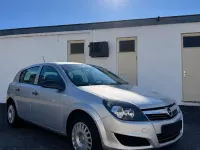 Gebraucht Opel Astra 90 PS (66 kW) 2009 Silber Kleinwagen