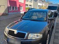 Gebraucht Skoda Superb 193 PS (141 kW) 2005 Grau Limousine