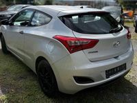 Gebraucht Hyundai Coupé Classic 90 PS (66 kW) 2013 Silber Coupé