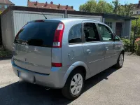 Gebraucht Opel Meriva 87 PS (63 kW) 2003 Silber Van / Kleinbus
