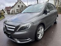 Gebraucht Mercedes B220 170 PS (125 kW) 2013 Grau Van / Kleinbus