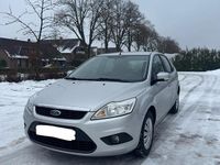 Gebraucht Ford Focus 101 PS (74 kW) 2010 Silber Limousine