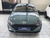 Gebraucht Hyundai i20 Select 79 PS (58 kW) 2025 Gruen Kleinwagen