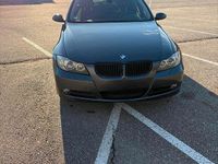 Gebraucht BMW 318 129 PS (94 kW) 2006 Grau Kombi
