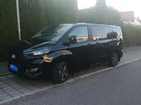 Gebraucht Ford Tourneo Custom Titanium 136 PS (100 kW) 2025 Schwarz Van