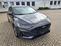 Gebraucht Ford Focus ST 116 PS (85 kW) 2023 Grau (metallic) Limousine