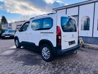 Gebraucht Peugeot Rifter Active 131 PS (96 kW) 2019 Weiß Van / Kleinbus