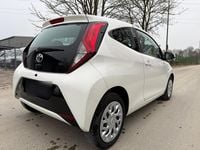 Gebraucht Toyota Aygo 72 PS (52 kW) 2019 Weiß Kleinwagen