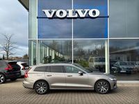 Gebraucht Volvo V60 Inscription 253 PS (186 kW) 2021 Pebble grey / metallic Kombi