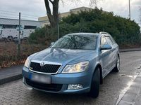 Gebraucht Skoda Octavia 2011 Grau Kombi