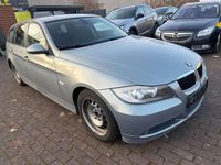 Gebraucht BMW 320 150 PS (110 kW) 2006 Arktis Kombi