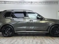 Gebraucht BMW X7 M Sport 352 PS (258 kW) 2025 (0c3d) manhatten metallic SUV