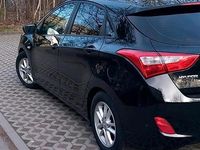 Gebraucht Hyundai i30 99 PS (72 kW) 2014 Schwarz Limousine