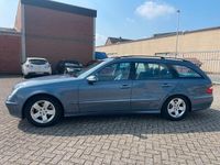 Second-hand Mercedes E220 150 CP (110 kW) 2005 Albastru Break