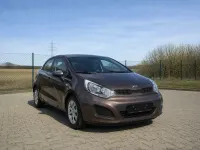 Gebraucht Kia Rio Edition 7 86 PS (63 kW) 2013 Braun Limousine