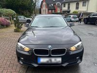 Gebraucht BMW 320 184 PS (135 kW) 2013 Schwarz Kombi