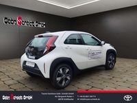 Neu Toyota Aygo X Active 116 PS (85 kW) 2026 Weiß SUV
