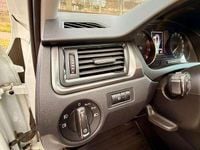 Gebraucht Skoda Rapid Joy 90 PS (66 kW) 2016 Weiß Kleinwagen