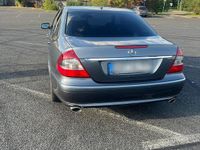 Gebraucht Mercedes E280 200 PS (147 kW) 2009 Silber Limousine