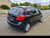Gebraucht Opel Meriva 101 PS (74 kW) 2011 Schwarz Van / Kleinbus