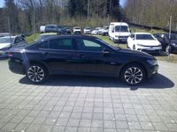 Gebraucht VW Passat Trendline 125 PS (91 kW) 2018 Deep black perleffekt (metallic) Limousine