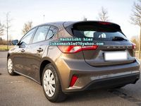 Gebraucht Ford Focus Trend 125 PS (91 kW) 2018 Braun Kombi