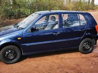 Gebraucht VW Polo 60 PS (44 kW) 1997 Blau Kleinwagen