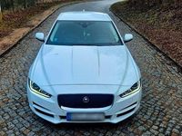 Gebraucht Jaguar XE 180 PS (132 kW) 2016 Weiß Limousine