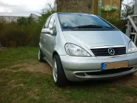 Używany Mercedes A210 140 KM (102 kW) 2004 Srebrny Sedan/Limuzyna
