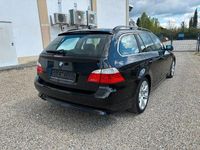 Gebraucht BMW 525 Advantage 197 PS (144 kW) 2007 Schwarz Kombi