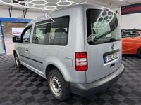 Gebraucht VW Caddy 102 PS (75 kW) 2011 Silber Van / Kleinbus