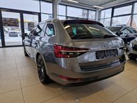 Gebraucht Skoda Superb 200 PS (147 kW) 2023 Graphitegrau metallic Limousine