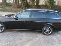 Gebraucht Mercedes E220 170 PS (125 kW) 2014 Schwarz Kombi