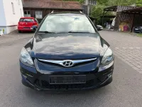 Gebraucht Hyundai i30 Classic 90 PS (66 kW) 2011 Schwarz Kombi