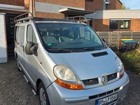 Gebraucht Renault Trafic 135 PS (99 kW) 2006 Silber Van / Kleinbus