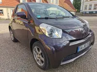 Gebraucht Toyota iQ 68 PS (50 kW) 2009 Violet Kleinwagen
